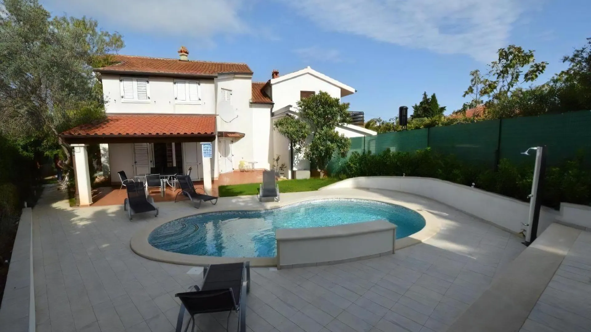 Holiday home Wunderschoene Villa Mit Gym Und Privatpool Premantura